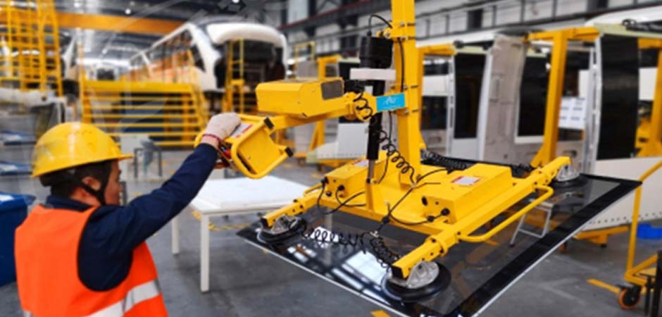 Four jaw pneumatic suction crane