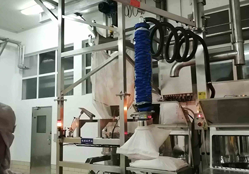 Delivery of Capacity 50kg Vacuum tube lifter for PE PP bags